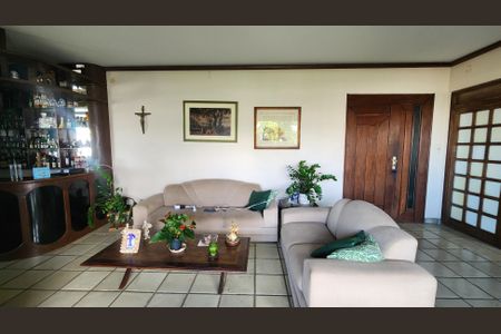 Sala 2 de apartamento para alugar com 4 quartos, 310m² em Brotas, Salvador