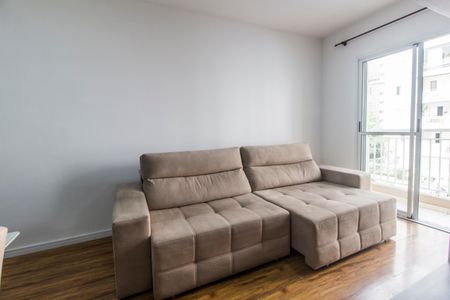 Sala de apartamento à venda com 2 quartos, 61m² em Jardim Tupanci, Barueri