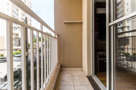 Sacada de apartamento à venda com 2 quartos, 61m² em Jardim Tupanci, Barueri