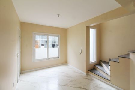 Sala de casa de condomínio à venda com 2 quartos, 89m² em Centro, Canoas