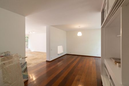 Sala 3 de casa para alugar com 4 quartos, 450m² em Butantã, São Paulo