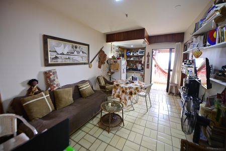 Sala/Cozinha de casa de condomínio para alugar com 1 quarto, 44m² em Setor Oeste, Goiânia
