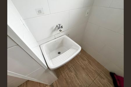 Área de Serviço de kitnet/studio para alugar com 1 quarto, 45m² em Jardim Cachoeira, São Paulo