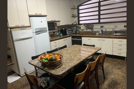 Cozinha de casa para alugar com 5 quartos, 130m² em Vila Maria Baixa, São Paulo