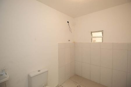 Banheiro de casa para alugar com 1 quarto, 50m² em Jardim Filhos da Terra, São Paulo