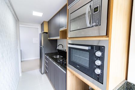 Cozinha e Área de Serviço de apartamento à venda com 2 quartos, 53m² em Ipanema, Porto Alegre