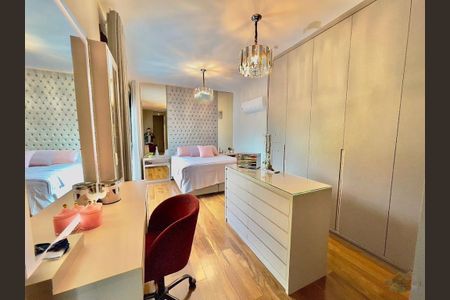 Casa à venda com 3 quartos, 640m² em Veduta, Jundiaí