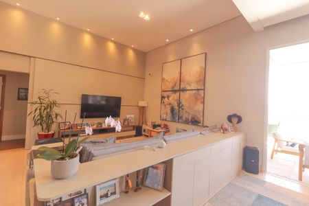 Sala de casa à venda com 4 quartos, 404m² em Vale Azul, Jundiaí