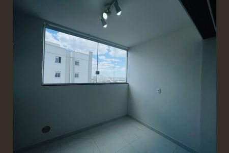 Sala de apartamento à venda com 2 quartos, 43m² em Vila das Bandeiras, Guarulhos