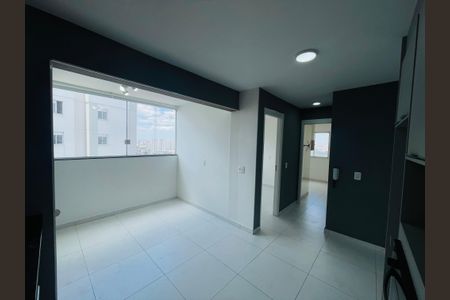 Sala de apartamento à venda com 2 quartos, 43m² em Vila das Bandeiras, Guarulhos