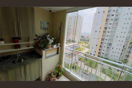 Apartamento à venda com 3 quartos, 73m² em Jardim Sabara, São Paulo