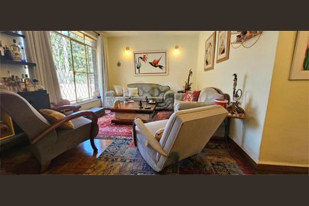 Casa à venda com 3 quartos, 300m² em Bela Aliança, São Paulo