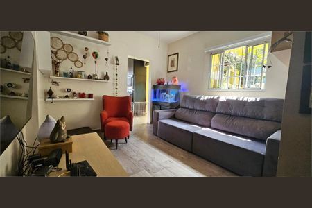 Casa à venda com 3 quartos, 300m² em Bela Aliança, São Paulo