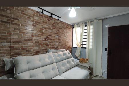 Sala de apartamento para alugar com 2 quartos, 53m² em Parque Dourado, Ferraz de Vasconcelos
