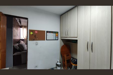 Quarto 2 de apartamento para alugar com 2 quartos, 53m² em Parque Dourado, Ferraz de Vasconcelos