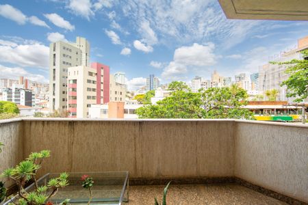 VARANDA de apartamento à venda com 4 quartos, 275m² em Serra, Belo Horizonte