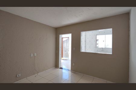 Sala de casa para alugar com 2 quartos, 80m² em Vila Sao Paulo, Ferraz de Vasconcelos