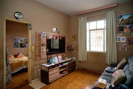 Sala de casa de condomínio à venda com 2 quartos, 89m² em Fonseca, Niterói