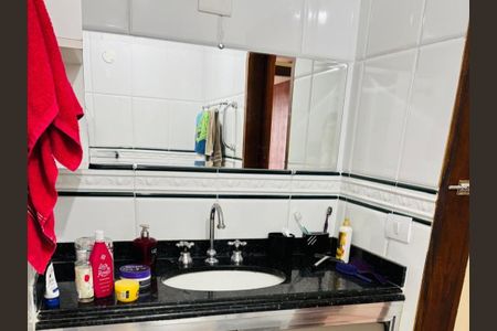 Banheiro de casa para alugar com 2 quartos, 142m² em Jardim Marcel, São Paulo