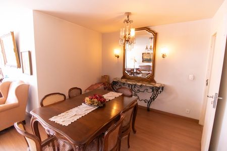 Sala de apartamento à venda com 4 quartos, 172m² em Ingá, Niterói