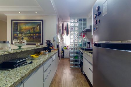 Cozinha de apartamento à venda com 3 quartos, 75m² em Vila Paulo Silas, São Paulo
