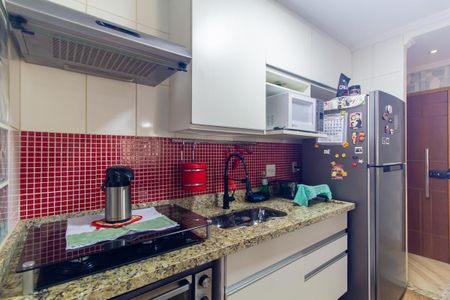 Cozinha de apartamento à venda com 3 quartos, 75m² em Vila Paulo Silas, São Paulo