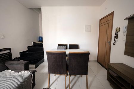 Sala de apartamento à venda com 2 quartos, 110m² em Vila Guarani, Santo André