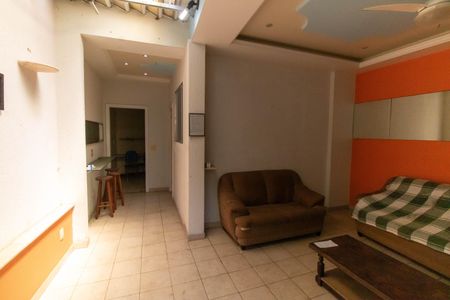Sala de casa à venda com 5 quartos, 320m² em Ingá, Niterói