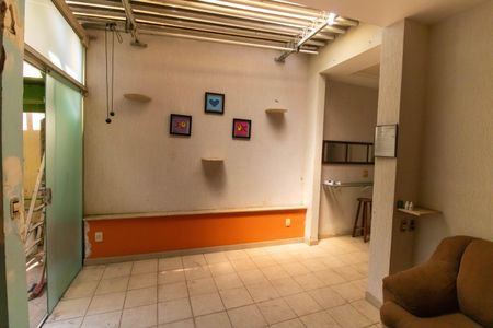 Sala de casa à venda com 5 quartos, 320m² em Ingá, Niterói