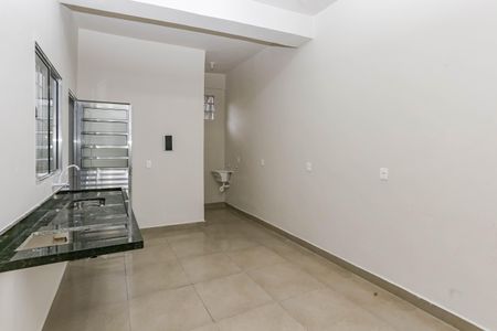 Cozinha e Área de Serviço de casa para alugar com 1 quarto, 20m² em Jardim Seckler, São Paulo