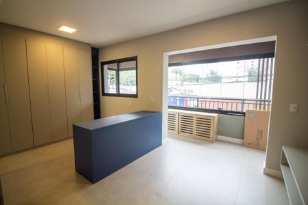 Sala / Quarto - Studio de kitnet/studio à venda com 1 quarto, 49m² em Campo Belo, São Paulo