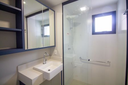 Banheiro de kitnet/studio à venda com 1 quarto, 49m² em Campo Belo, São Paulo