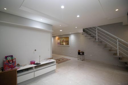 Sala de casa à venda com 4 quartos, 539m² em Jardim Munhoz, Guarulhos