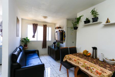 Sala de apartamento para alugar com 2 quartos, 40m² em Jardim Boa Vista (zona Oeste), Osasco