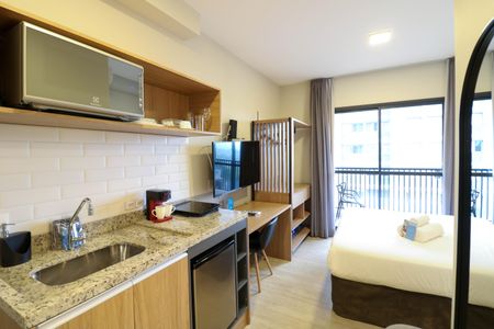 Studio de kitnet/studio para alugar com 1 quarto, 22m² em Jardim das Acacias, São Paulo