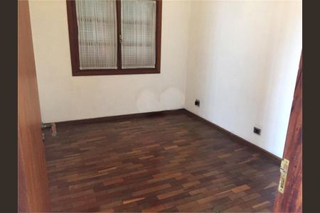 Casa à venda com 3 quartos, 377m² em Vila Sonia, São Paulo