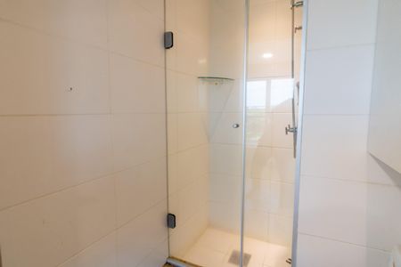 Banheiro de kitnet/studio à venda com 1 quarto, 41m² em Praia de Belas, Porto Alegre