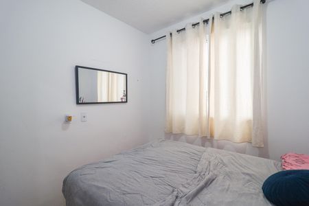 Quarto 1 de apartamento para alugar com 2 quartos, 43m² em Jardim Monte Alegre, Taboão da Serra