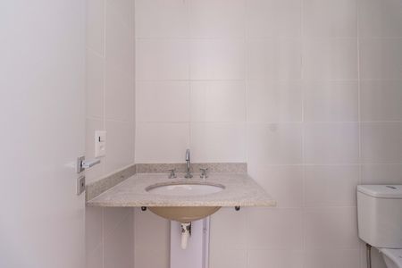 Banheiro de kitnet/studio para alugar com 0 quarto, 25m² em Vila Mariana, São Paulo