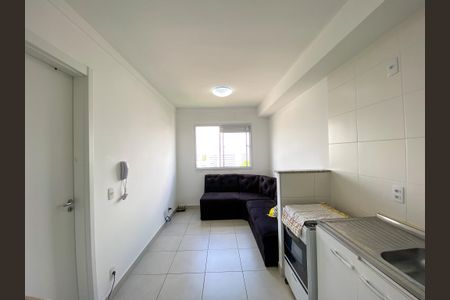 Sala de apartamento para alugar com 1 quarto, 45m² em Jardim Mirante, São Paulo