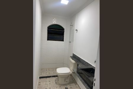 Banheiro de apartamento à venda com 2 quartos, 56m² em Rudge Ramos, São Bernardo do Campo