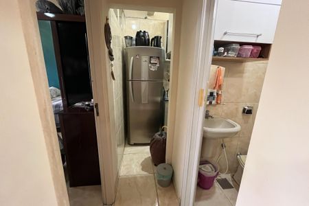 Corredor de apartamento à venda com 1 quarto, 29m² em Cacuia, Rio de Janeiro