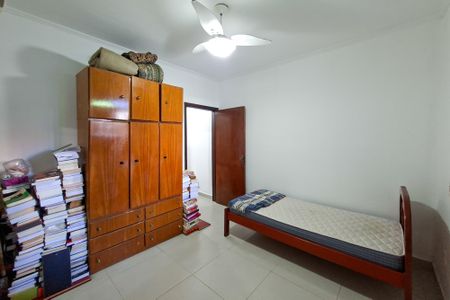 Quarto de casa para alugar com 2 quartos, 70m² em Vila Tupi, Praia Grande