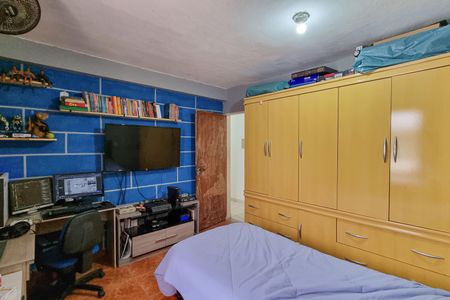 Casa para alugar com 4 quartos, 275m² em Vila Antonieta, São Paulo