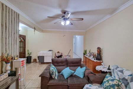 Casa para alugar com 4 quartos, 275m² em Vila Antonieta, São Paulo