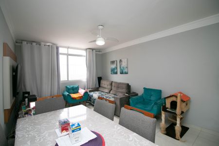 Sala de apartamento para alugar com 2 quartos, 82m² em Vila das Palmeiras, Guarulhos