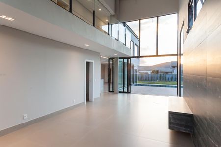 sala de casa de condomínio para alugar com 4 quartos, 410m² em Alphaville Lagoa dos Ingleses, Nova Lima