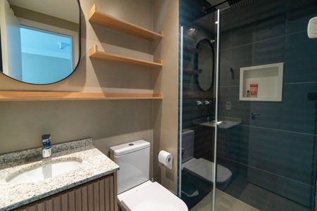 Banheiro de kitnet/studio para alugar com 1 quarto, 29m² em Jardim Prudência, São Paulo