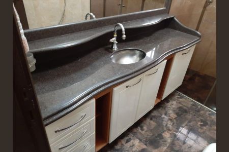 Casa à venda com 3 quartos, 200m² em Bela Vista, São Paulo