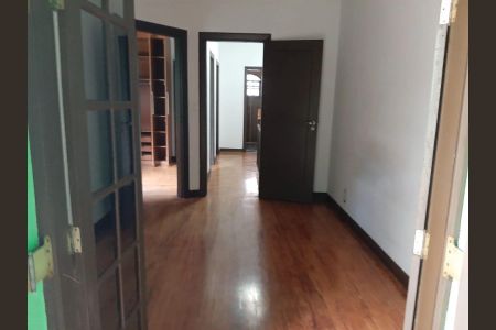 Casa à venda com 3 quartos, 200m² em Bela Vista, São Paulo